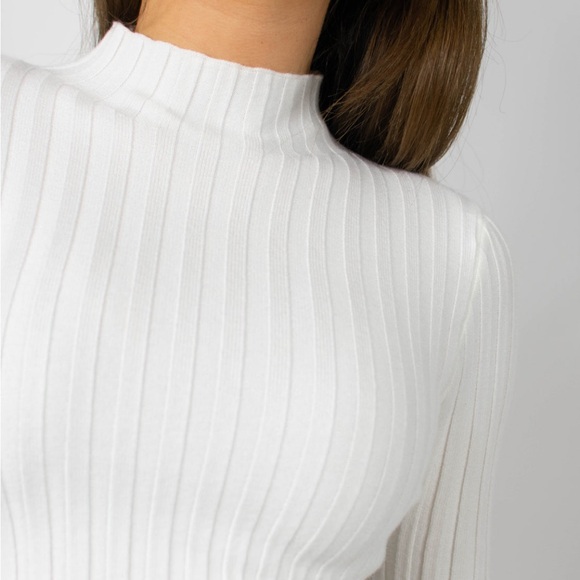 ❌SOLD❌ Grey Bandit | Shay Long Sleeve - Picture 4 of 8